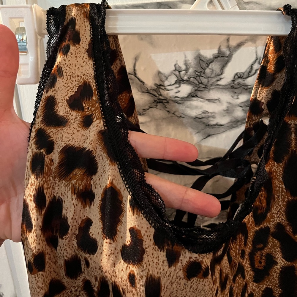 Leopard bodysuit with lace back